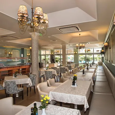 Miramar Hotel 4*